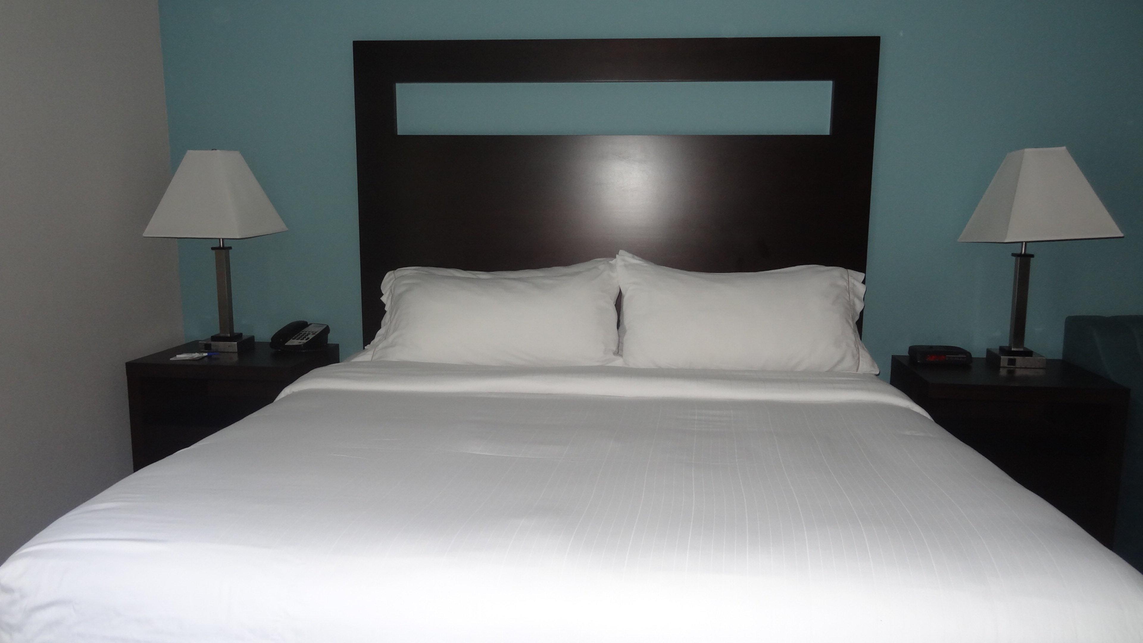 Holiday Inn Express Hotel Kansas City - Bonner Springs By Ihg Exterior foto