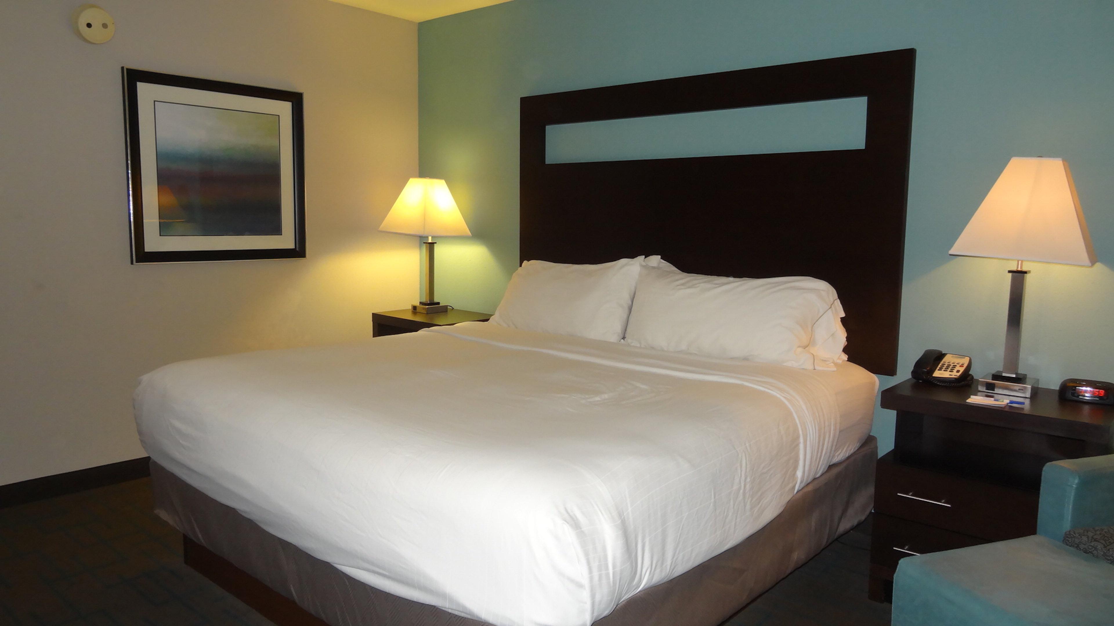 Holiday Inn Express Hotel Kansas City - Bonner Springs By Ihg Exterior foto