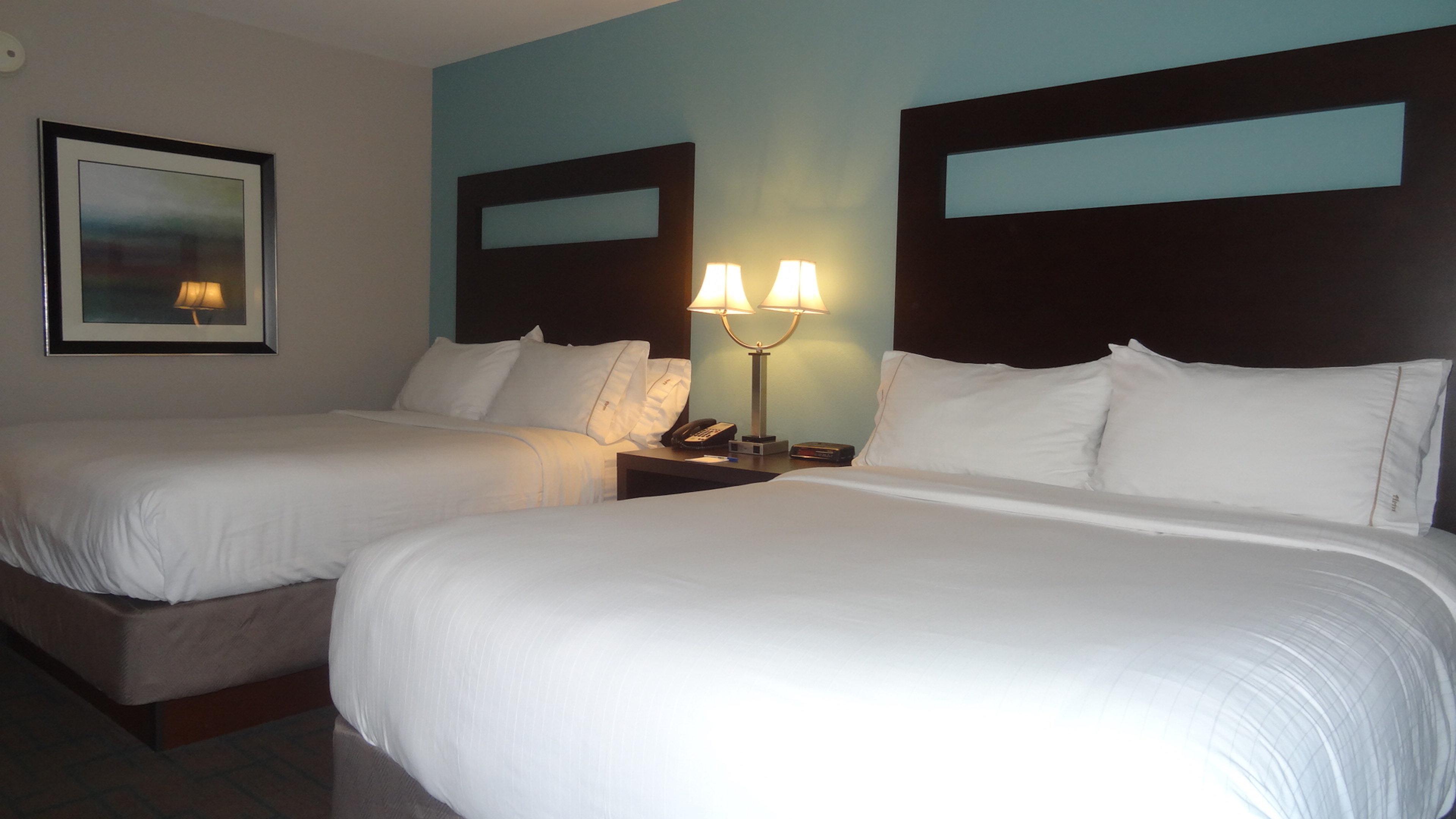 Holiday Inn Express Hotel Kansas City - Bonner Springs By Ihg Exterior foto
